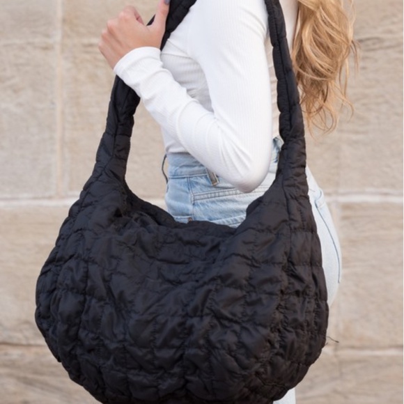 Black Oversized Quilted Messenger Bag - Picture 4 of 5